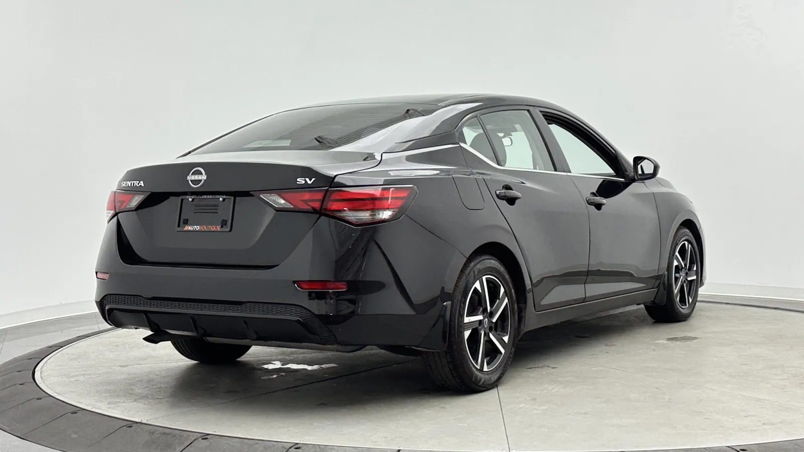 Nissan Sentra photo 7