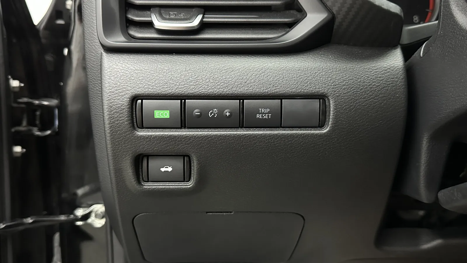 Nissan Sentra photo 14