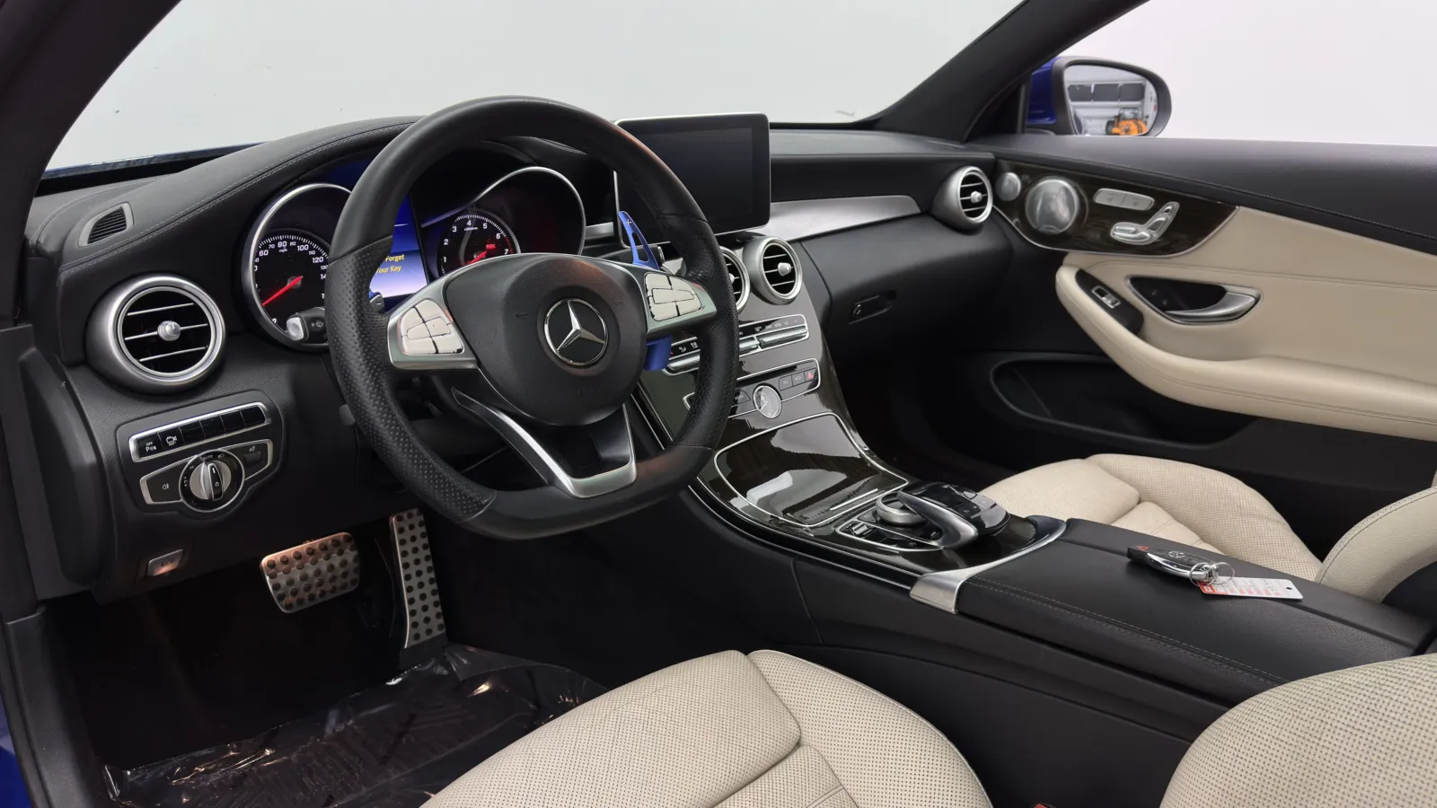 Mercedes-Benz C-Class photo 12