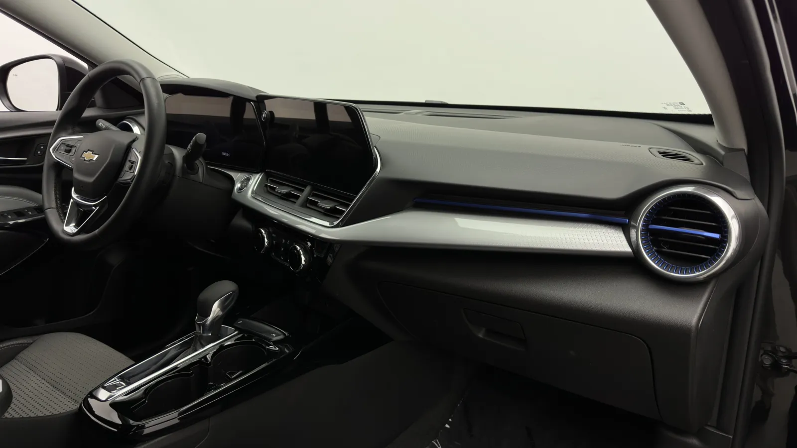 Chevrolet Trax photo 37