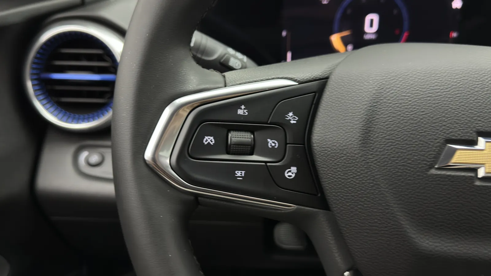 Chevrolet Trax photo 21