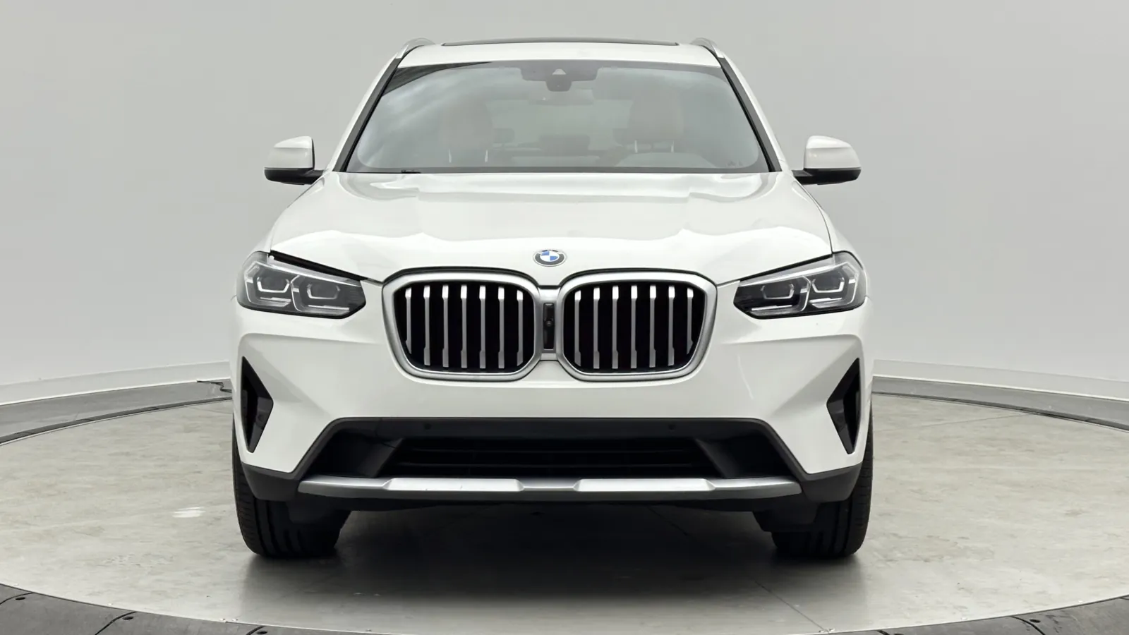 BMW X3 photo 2