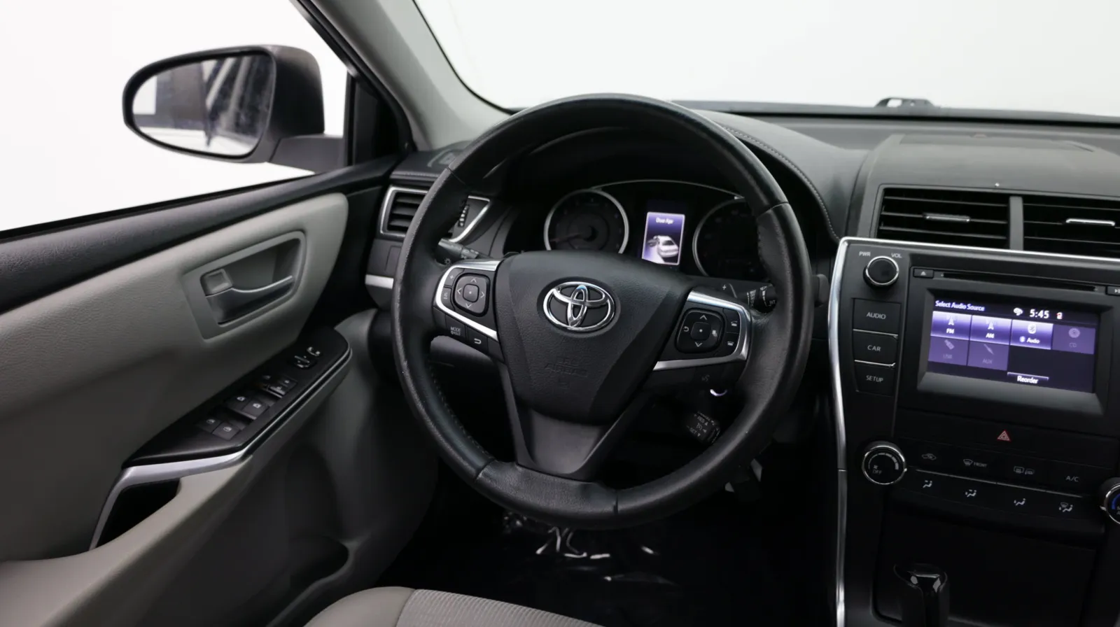 Toyota Camry photo 22