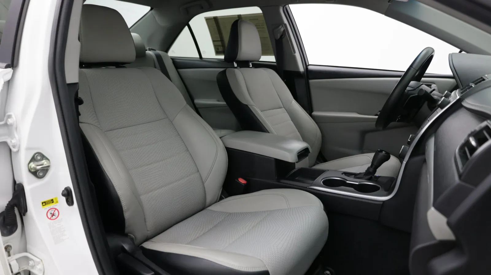 Toyota Camry photo 30