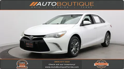 White 2017 Toyota Camry SE for sale in Jacksonville, FL
