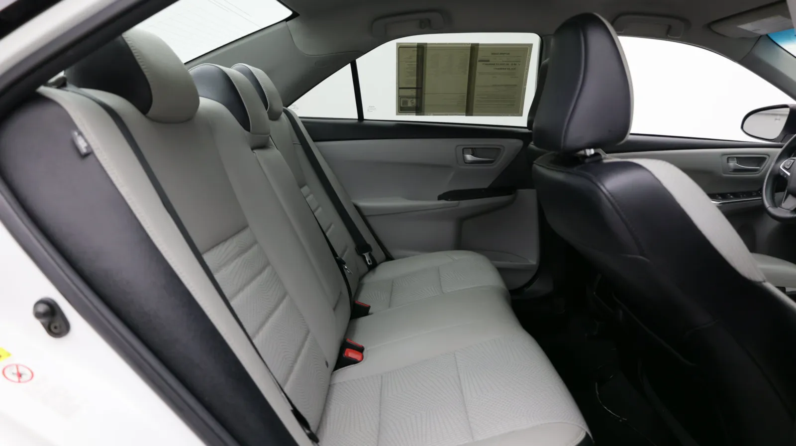 Toyota Camry photo 27