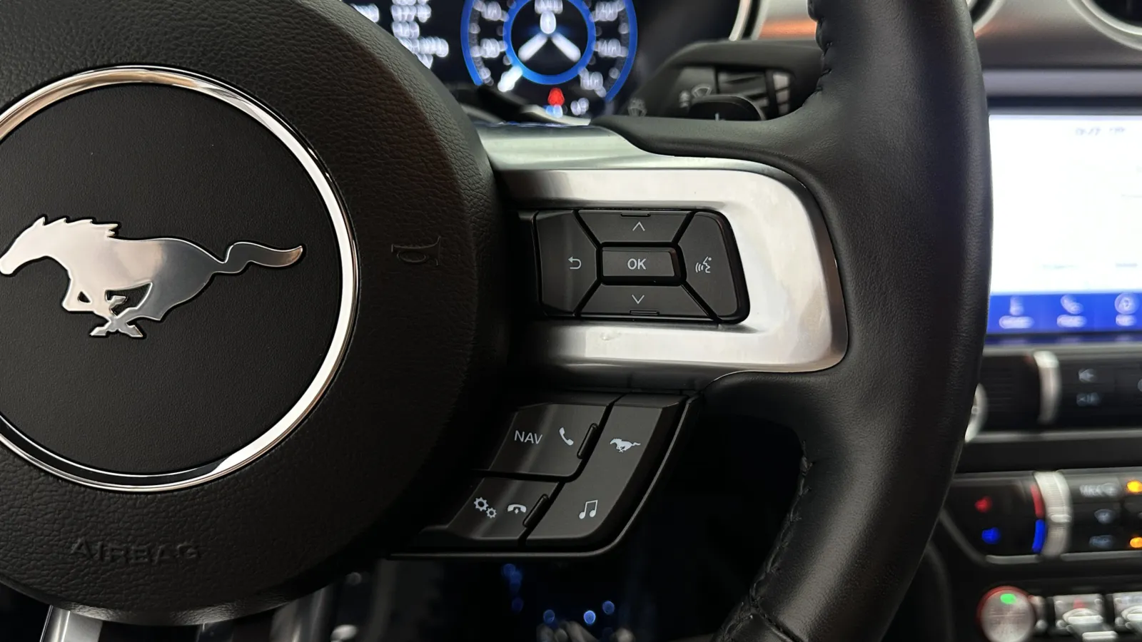 Ford Mustang photo 20