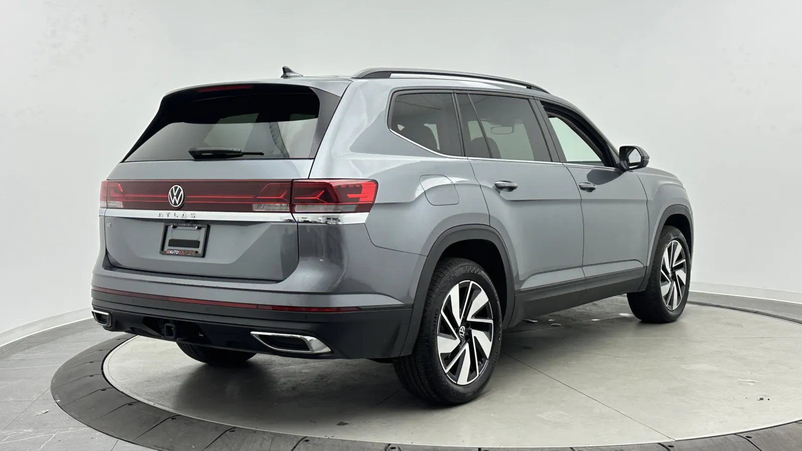 Volkswagen Atlas photo 7