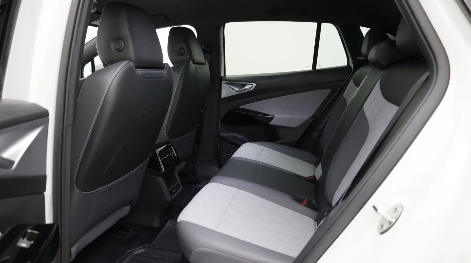 Volkswagen ID.4 photo 20