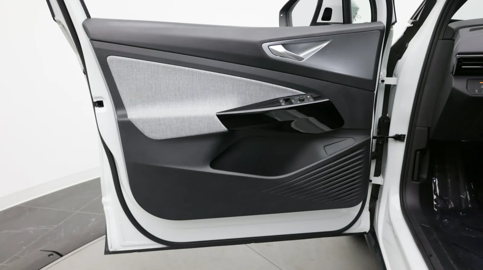 Volkswagen ID.4 photo 9