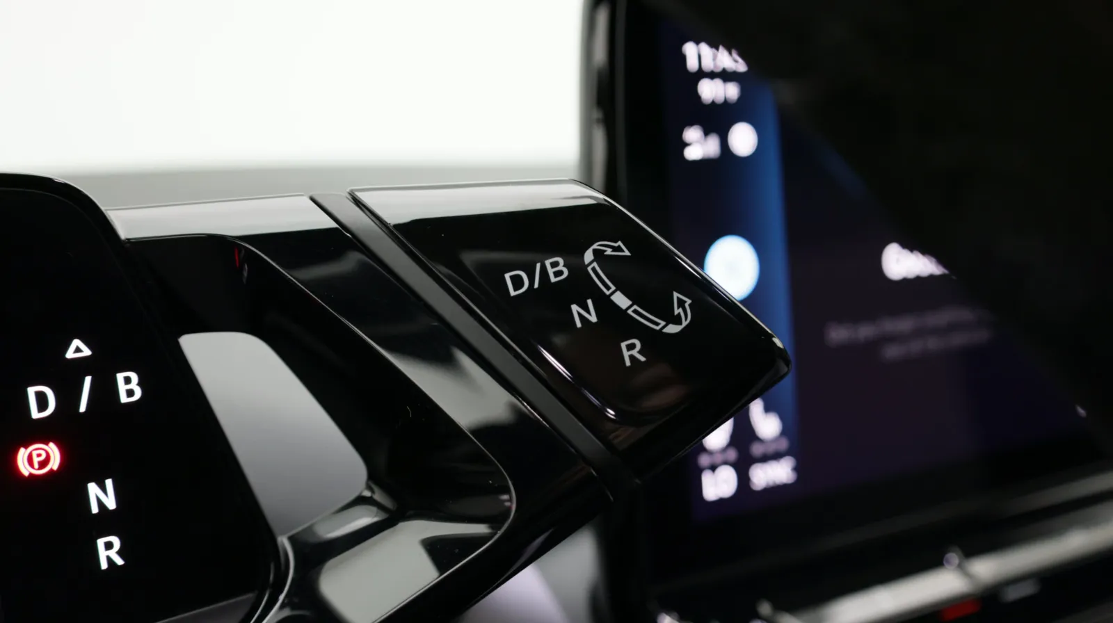 Volkswagen ID.4 photo 18