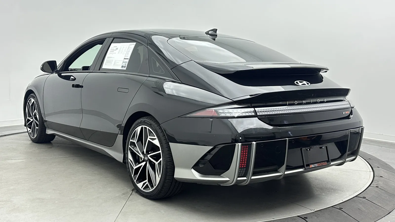 Hyundai Ioniq 6 photo 6
