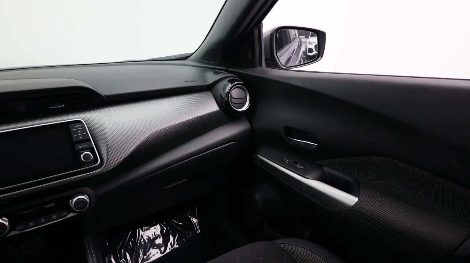 Nissan Kicks photo 25