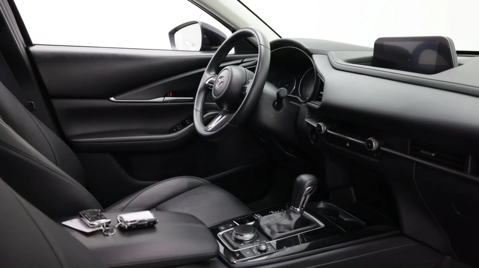 Mazda CX-30 photo 31