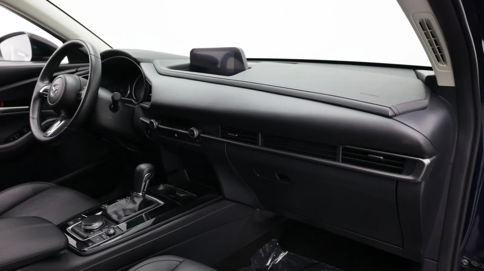 Mazda CX-30 photo 33