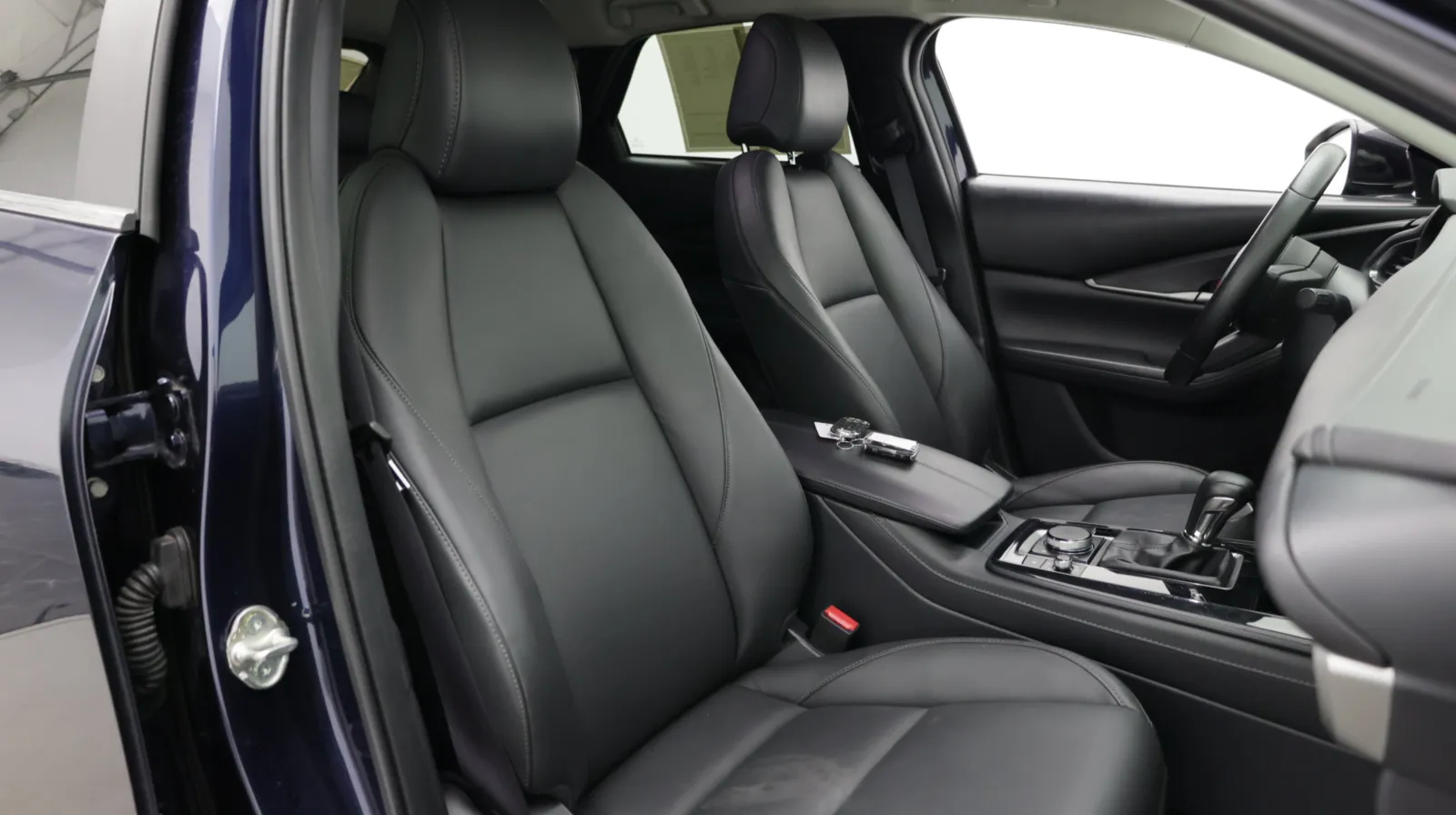 Mazda CX-30 photo 32