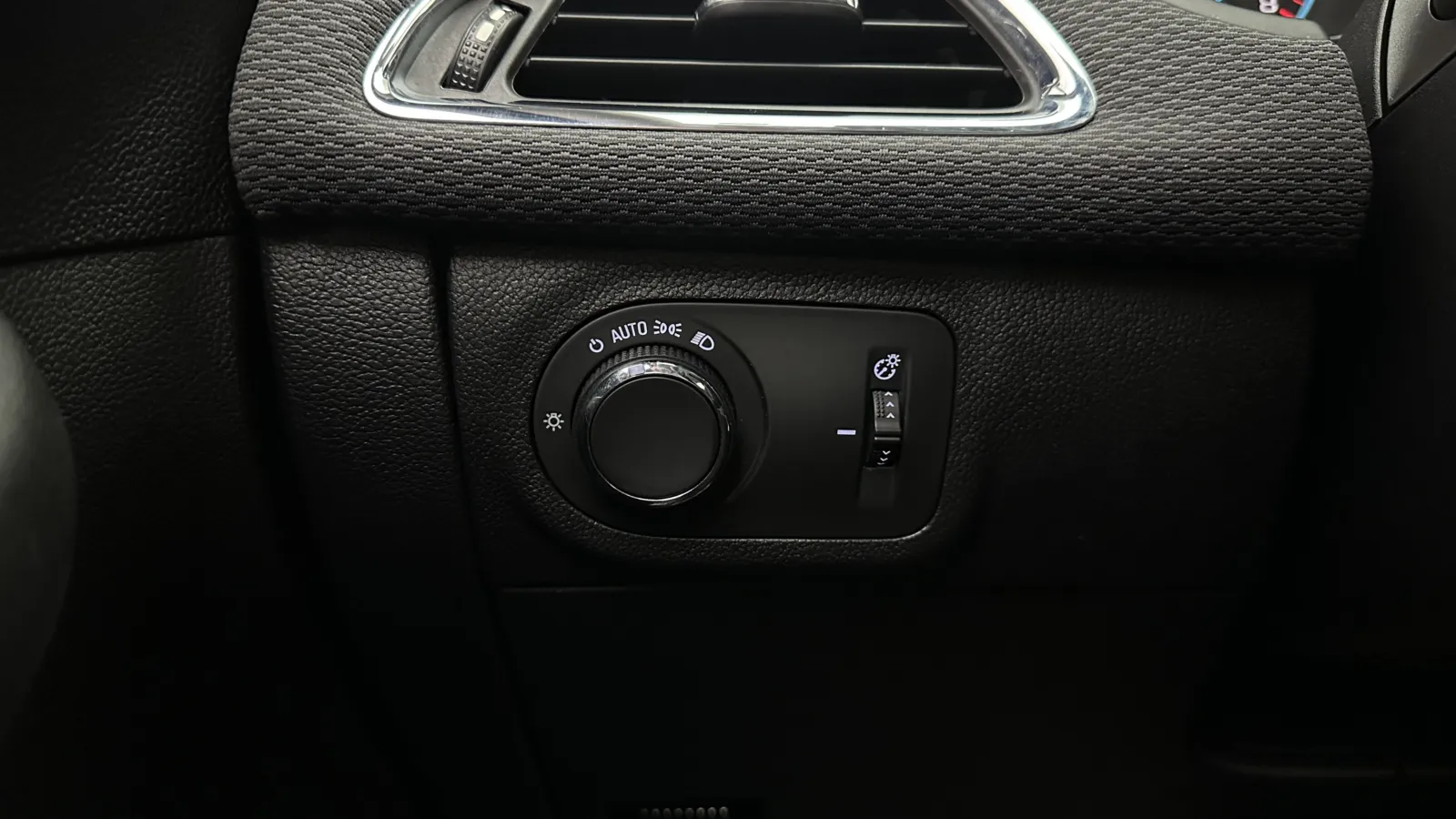 Chevrolet Cruze photo 17