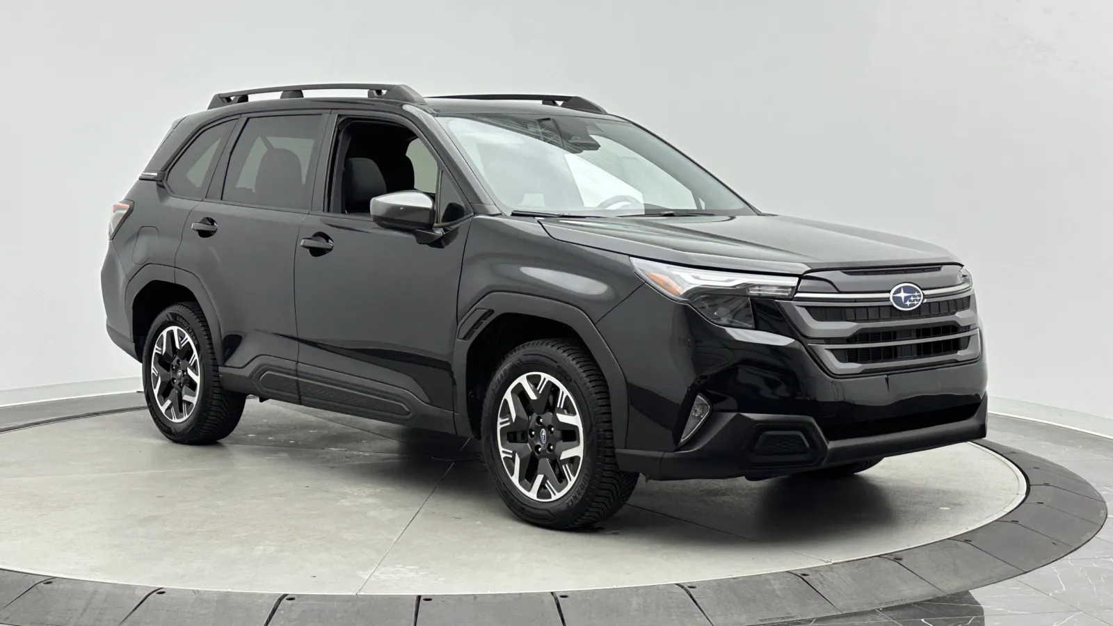 Subaru Forester photo 3