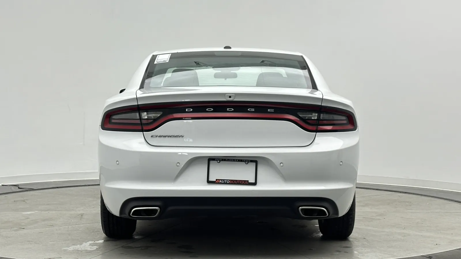 Dodge Charger photo 6