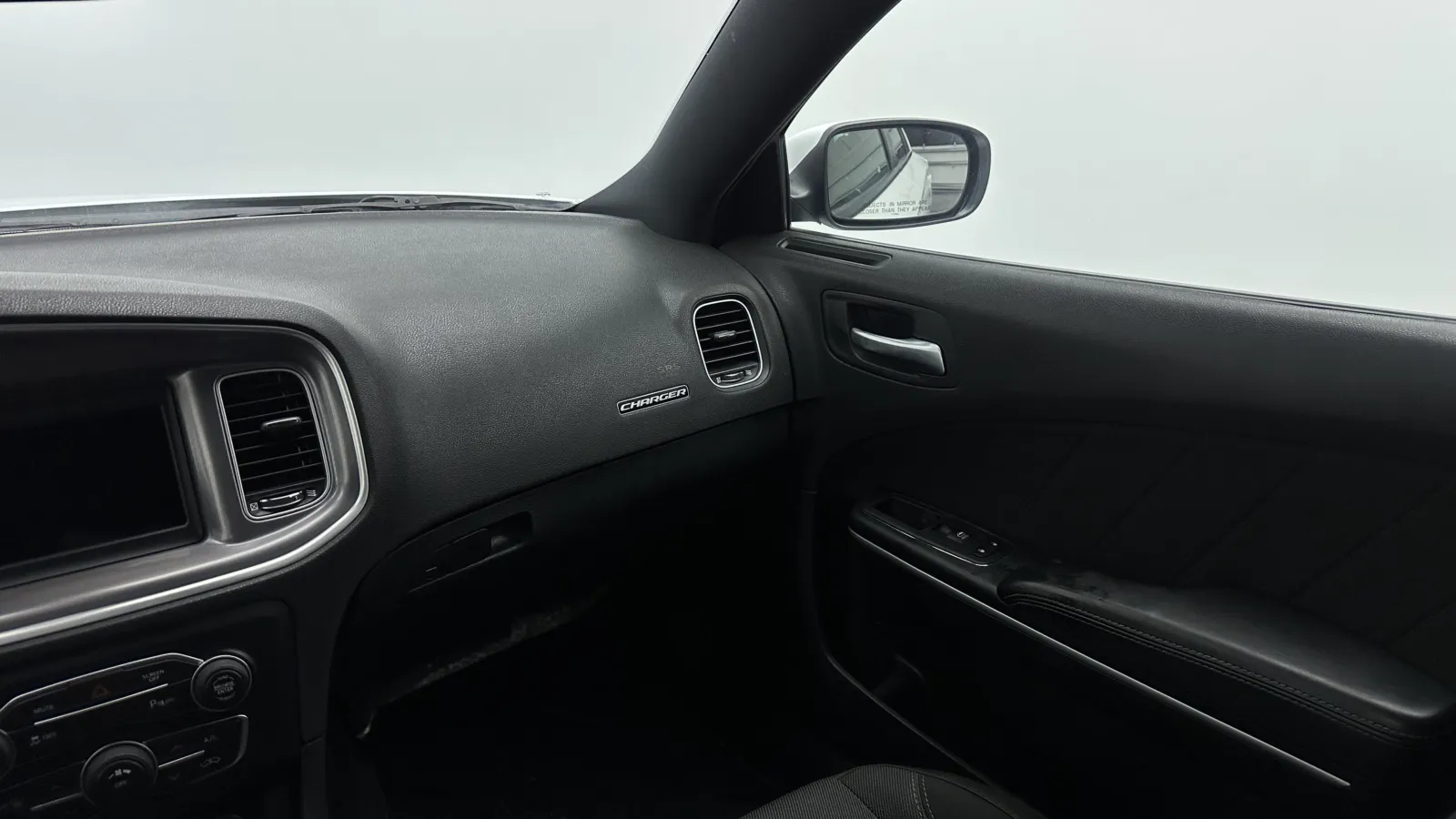 Dodge Charger photo 27