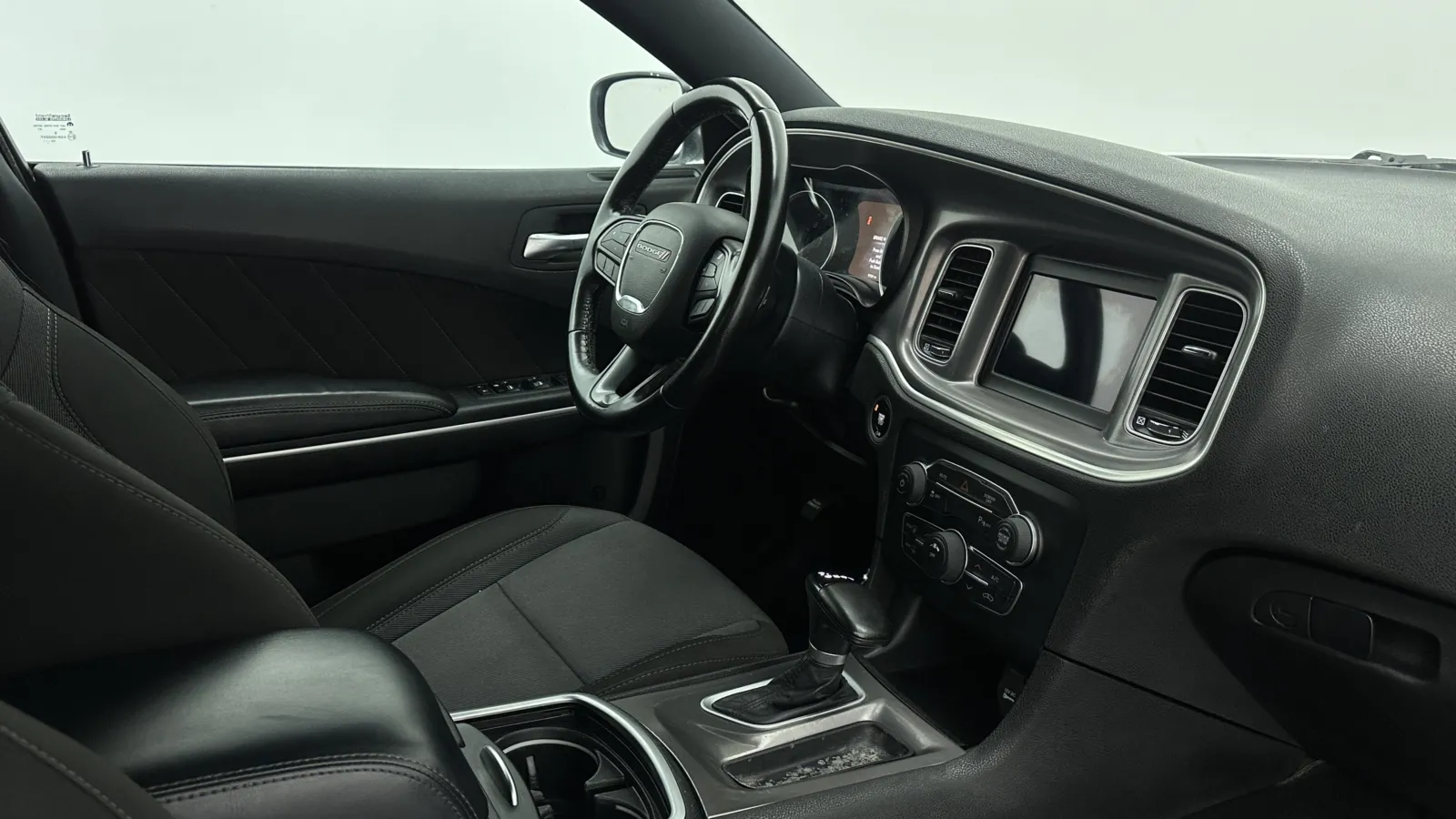 Dodge Charger photo 32