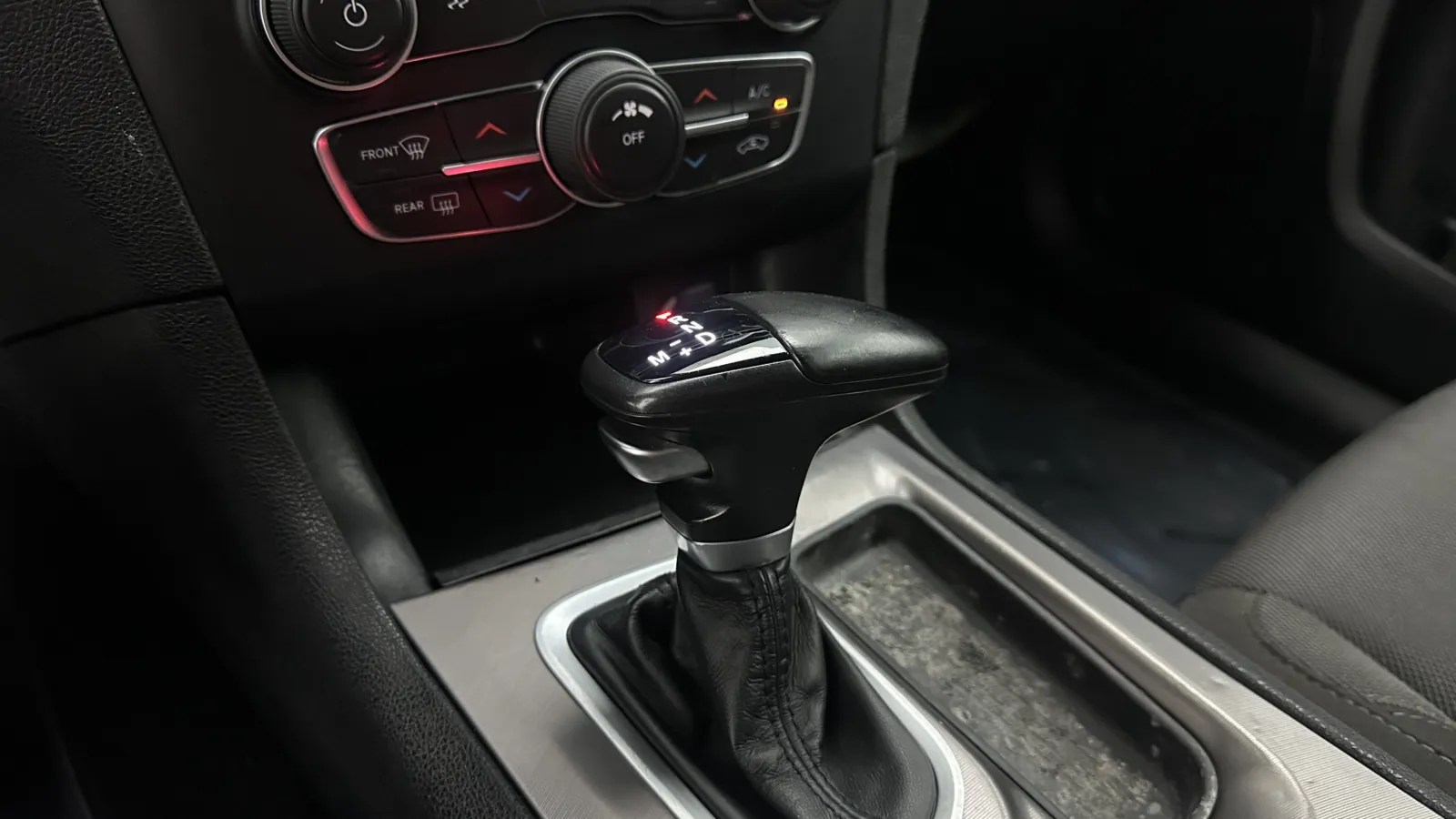 Dodge Charger photo 16
