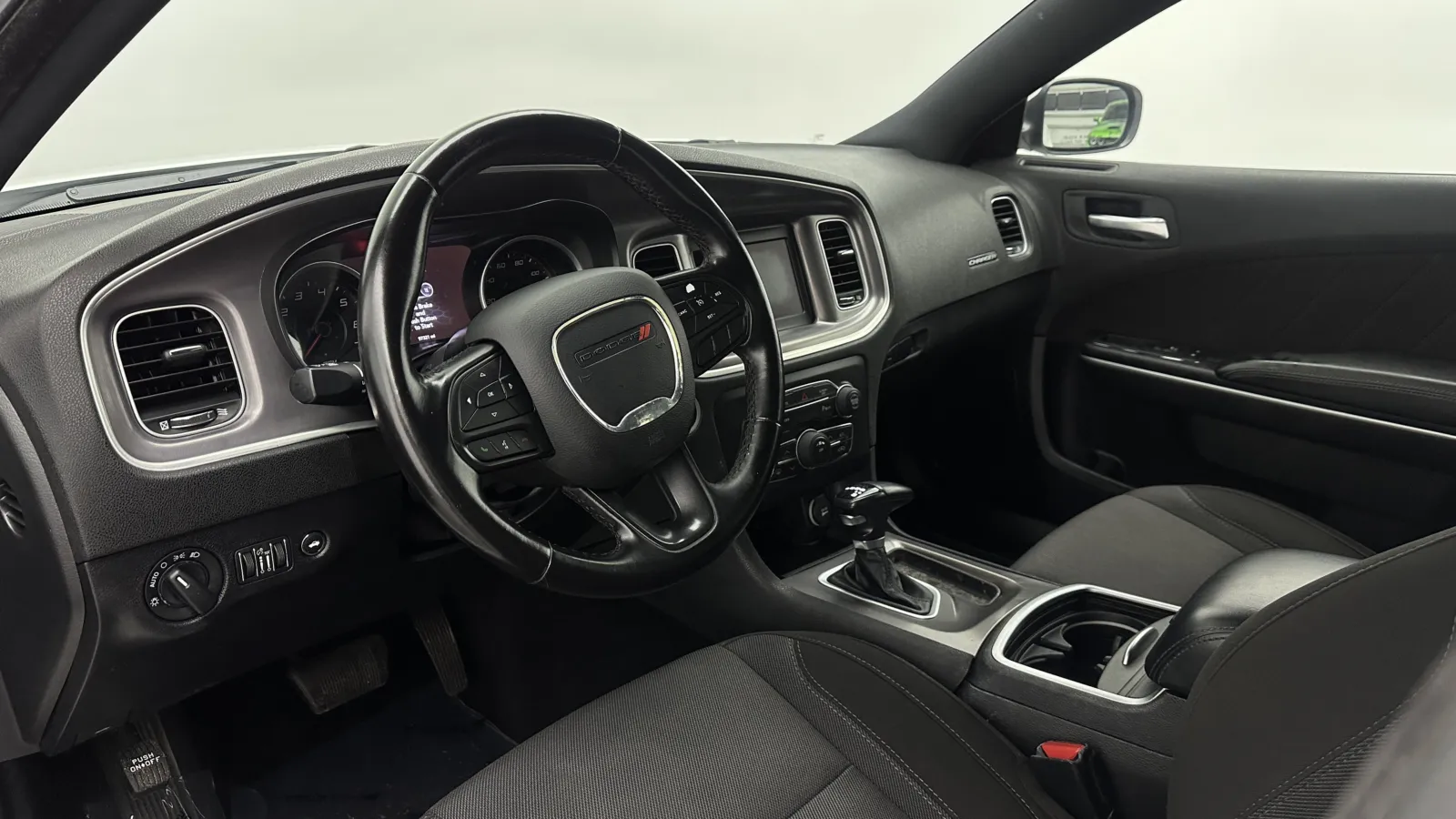 Dodge Charger photo 10