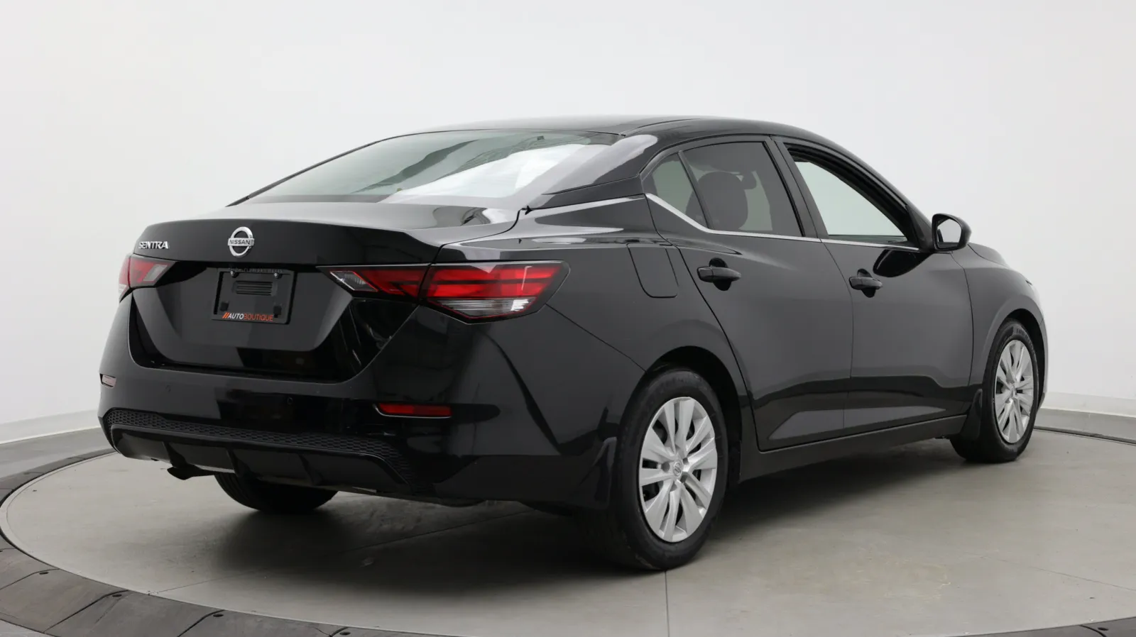 Nissan Sentra photo 7