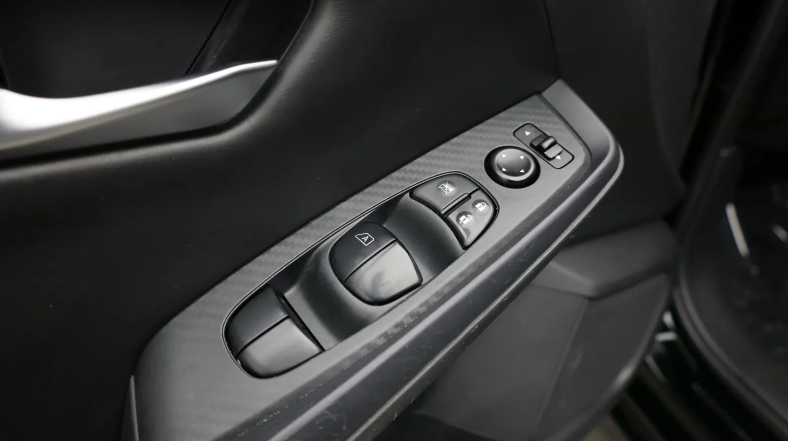 Nissan Sentra photo 11