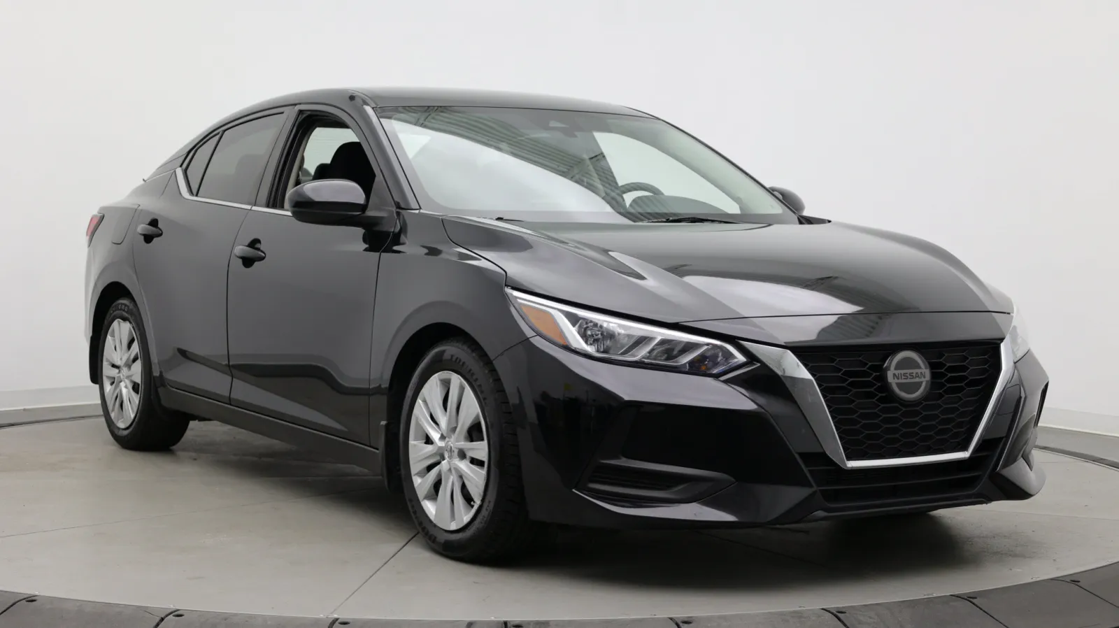 Nissan Sentra photo 3