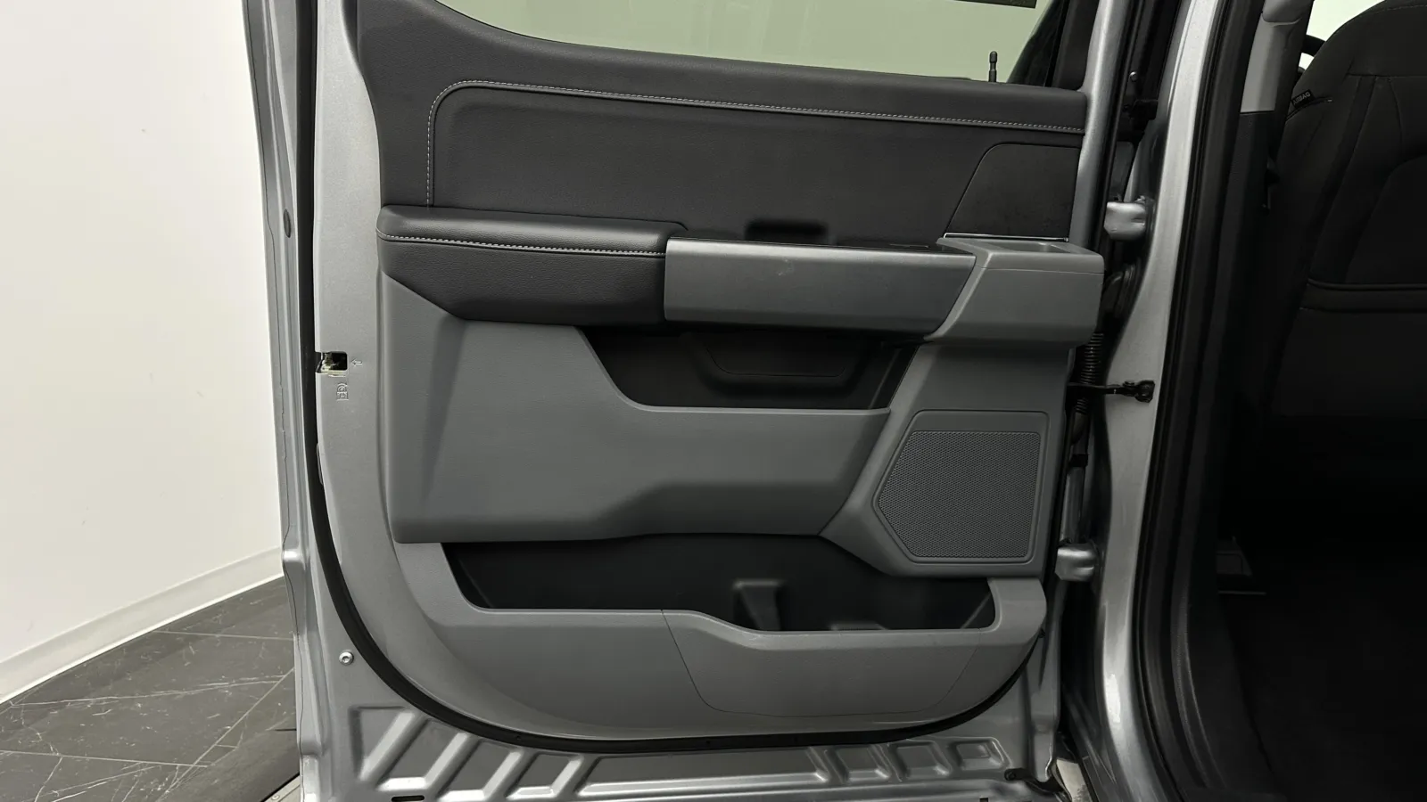 Ford F-150 photo 25