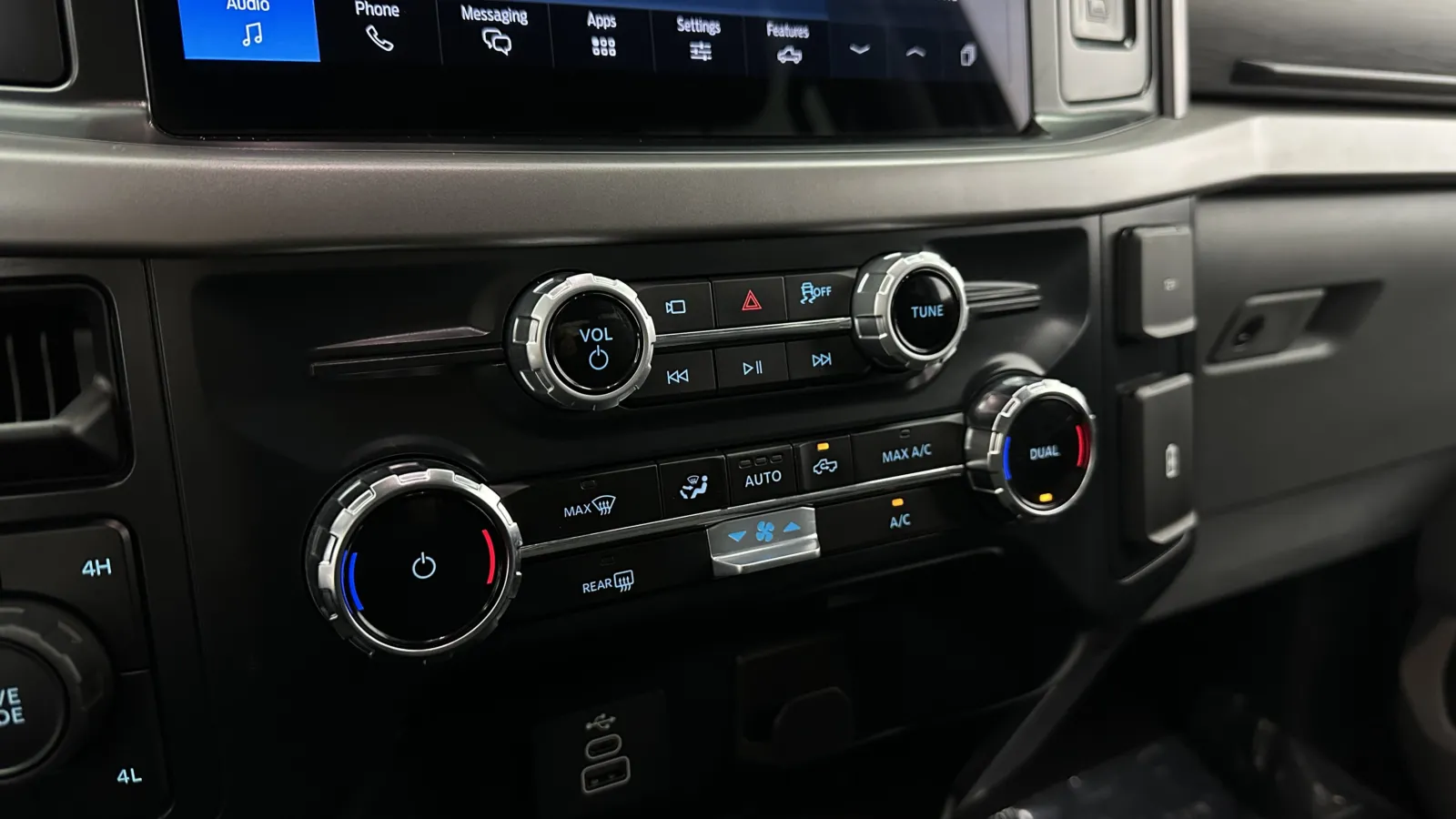 Ford F-150 photo 17