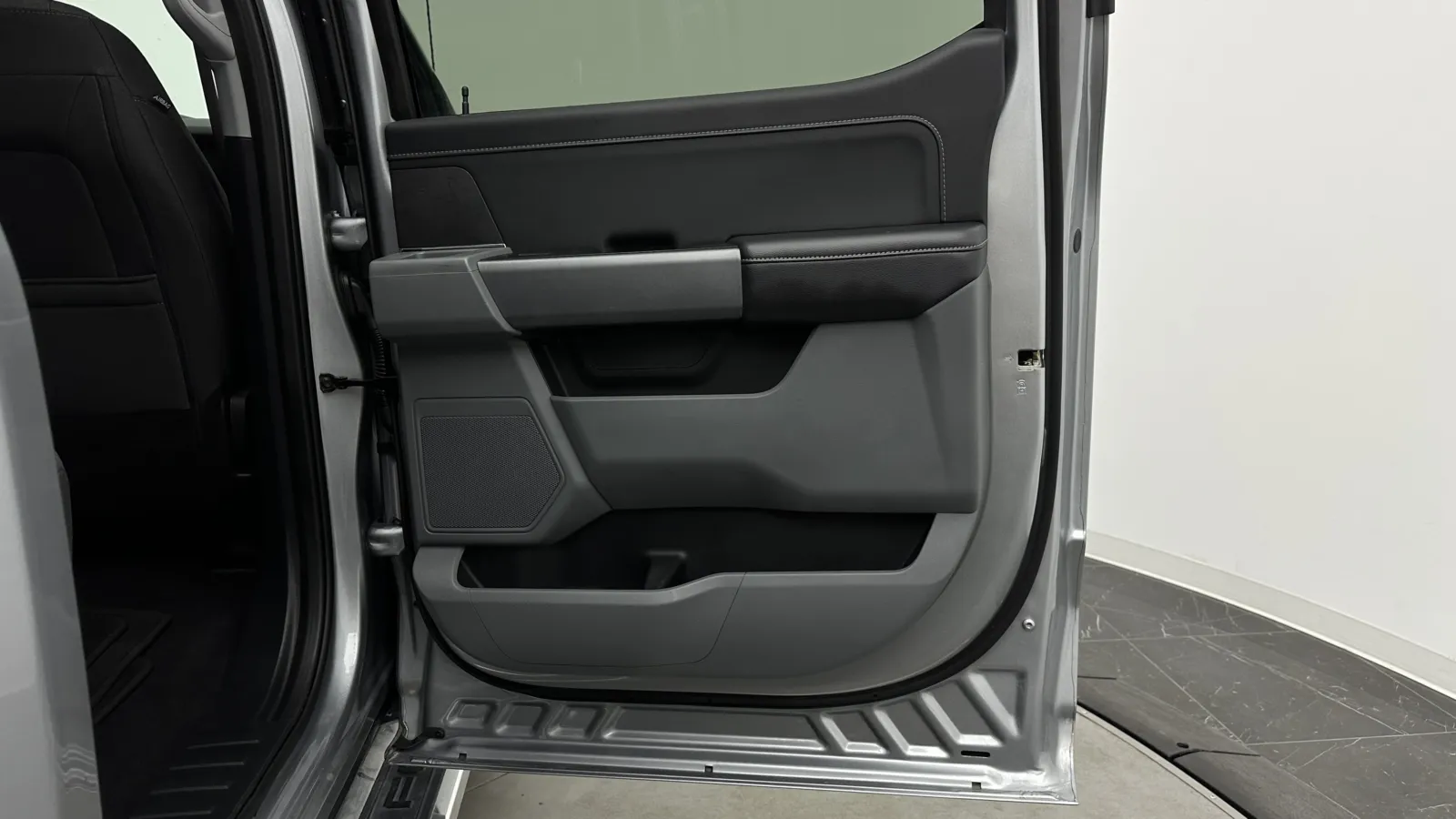 Ford F-150 photo 31