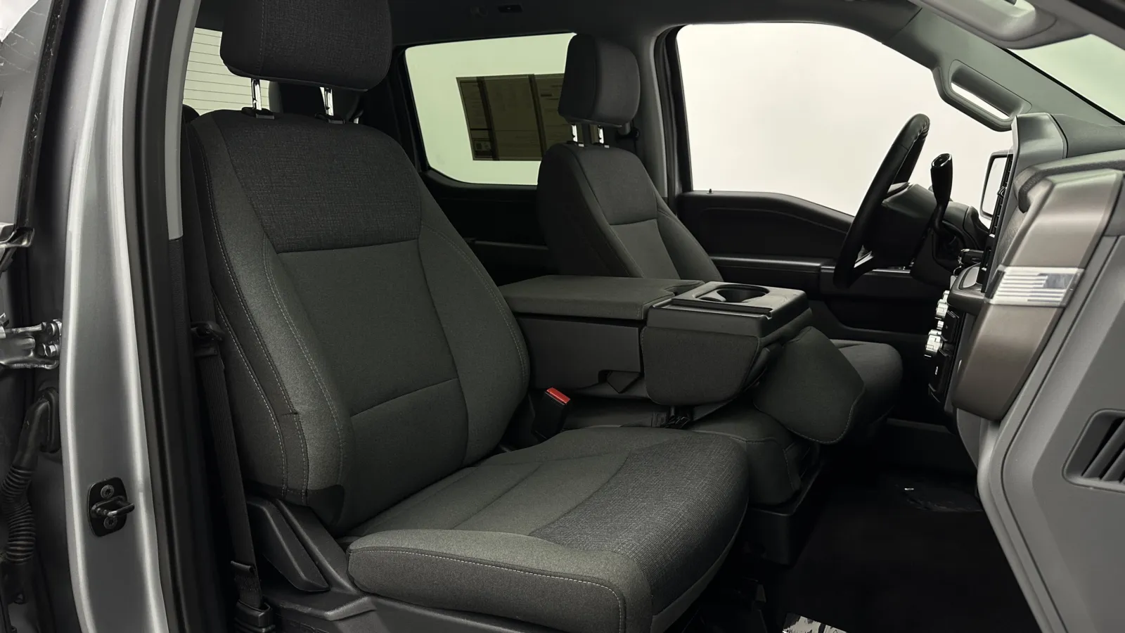 Ford F-150 photo 35