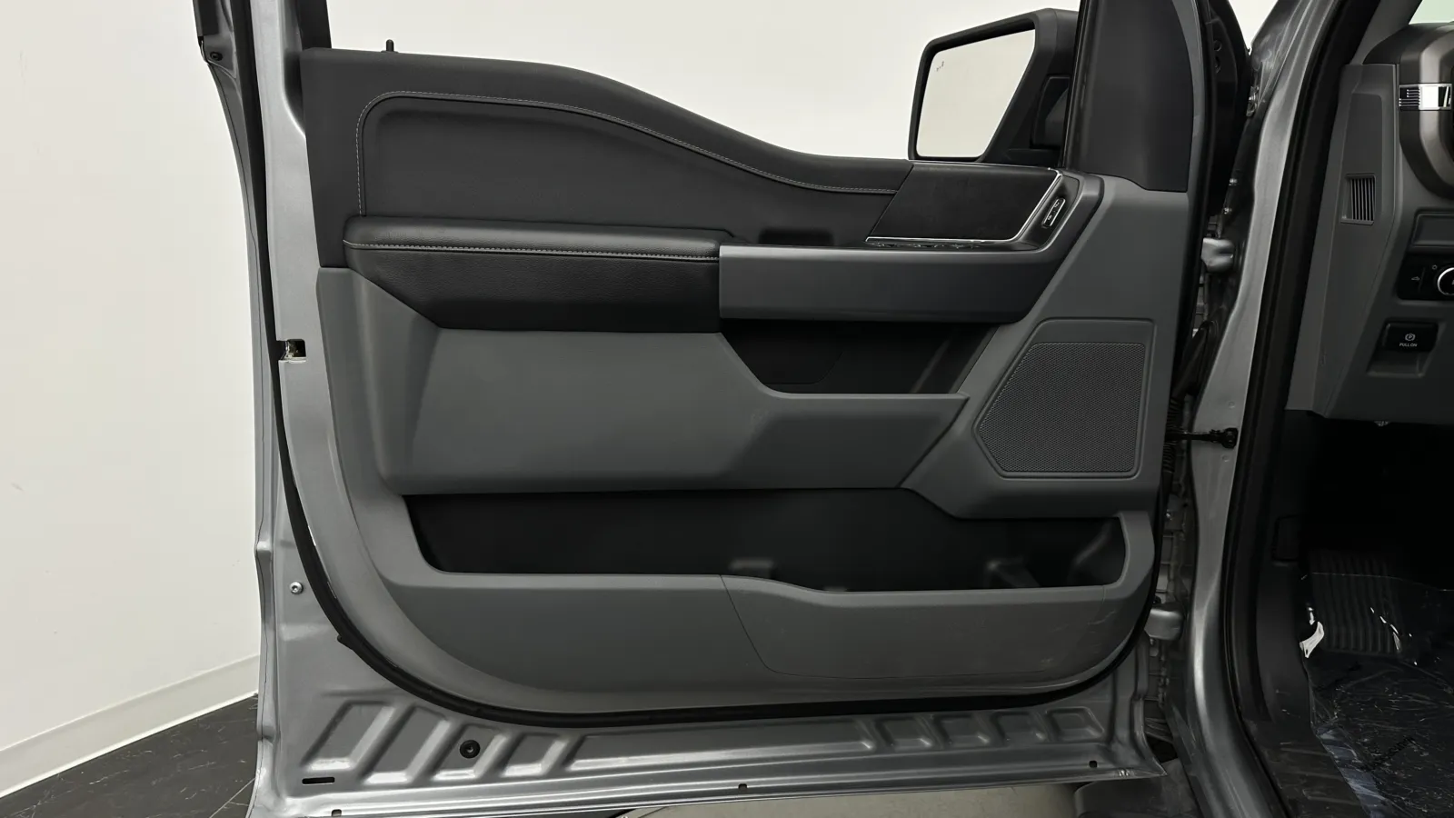 Ford F-150 photo 10