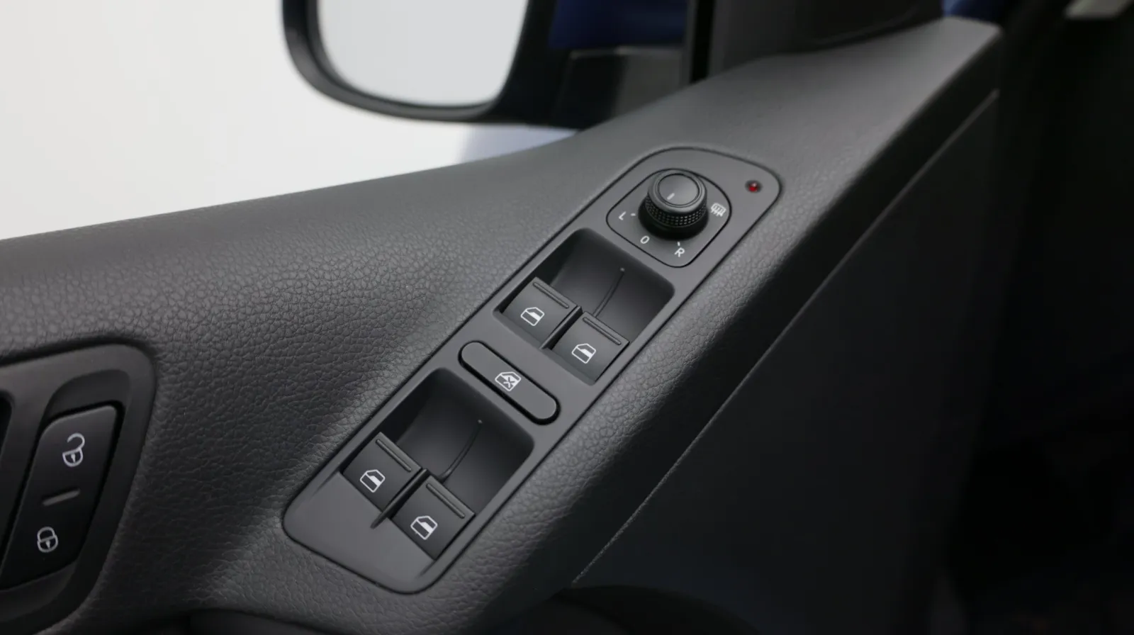Volkswagen Tiguan Limited photo 12