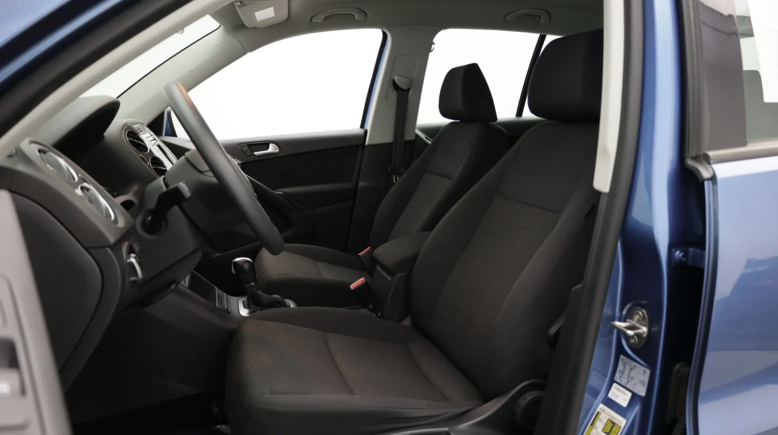 Volkswagen Tiguan Limited photo 13
