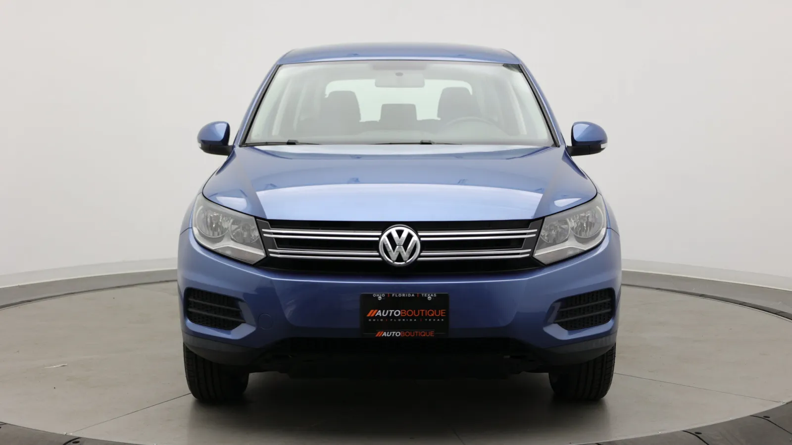 Volkswagen Tiguan Limited photo 2