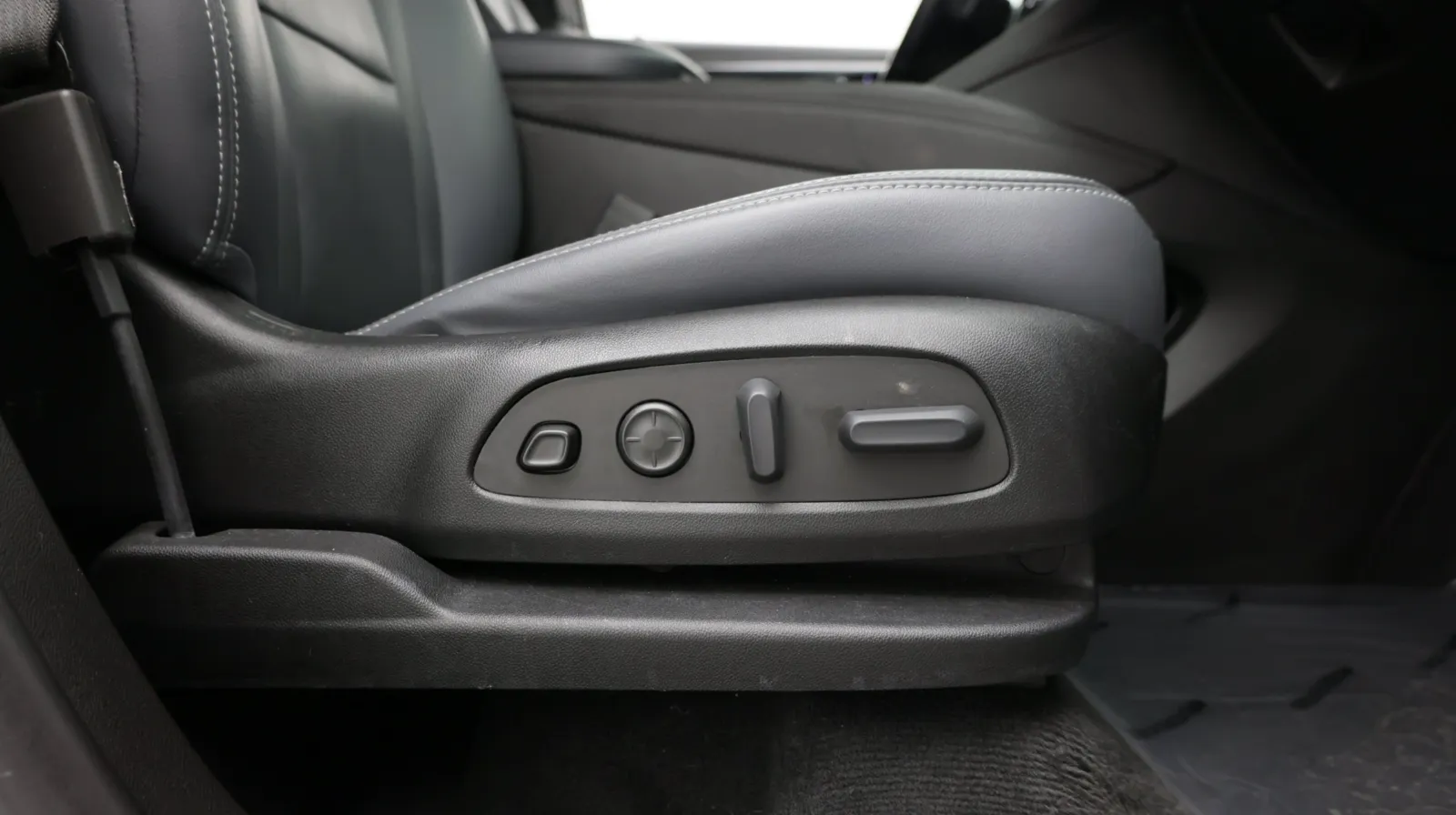 Buick Enclave photo 41