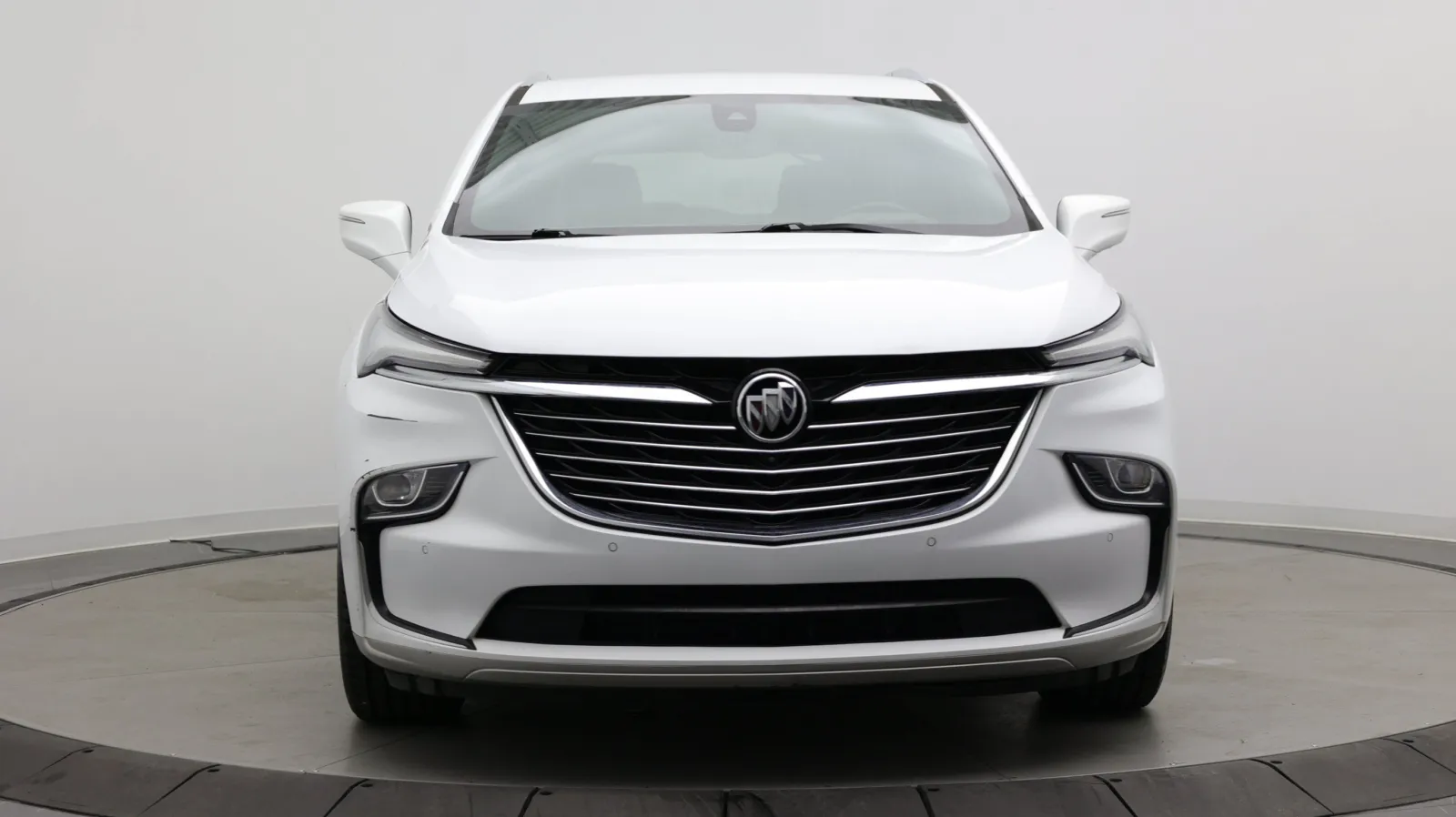 Buick Enclave photo 2
