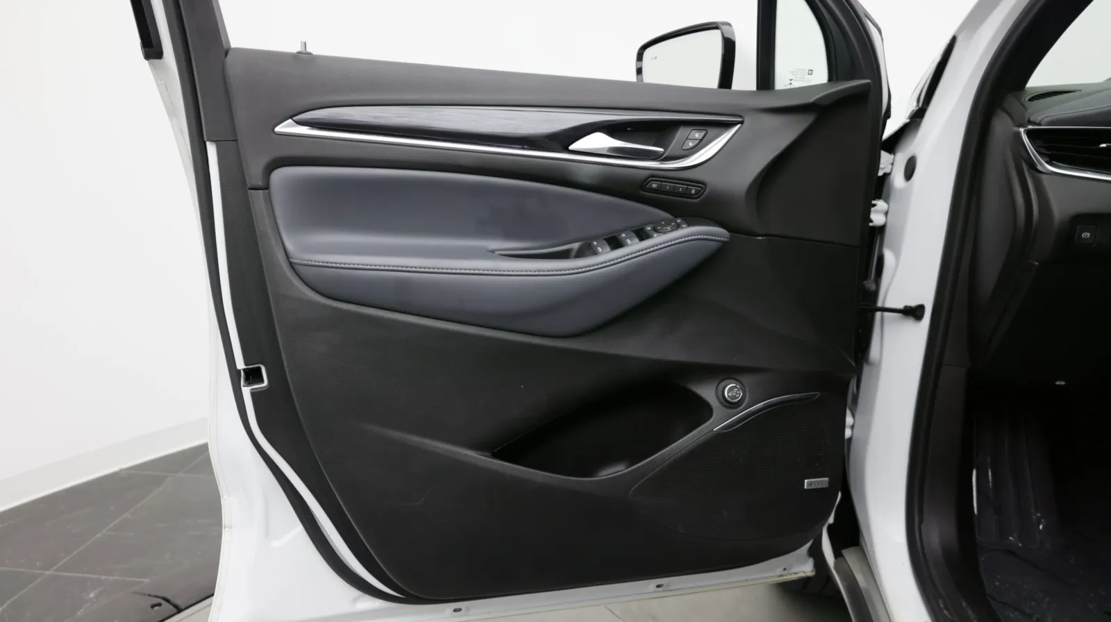 Buick Enclave photo 12