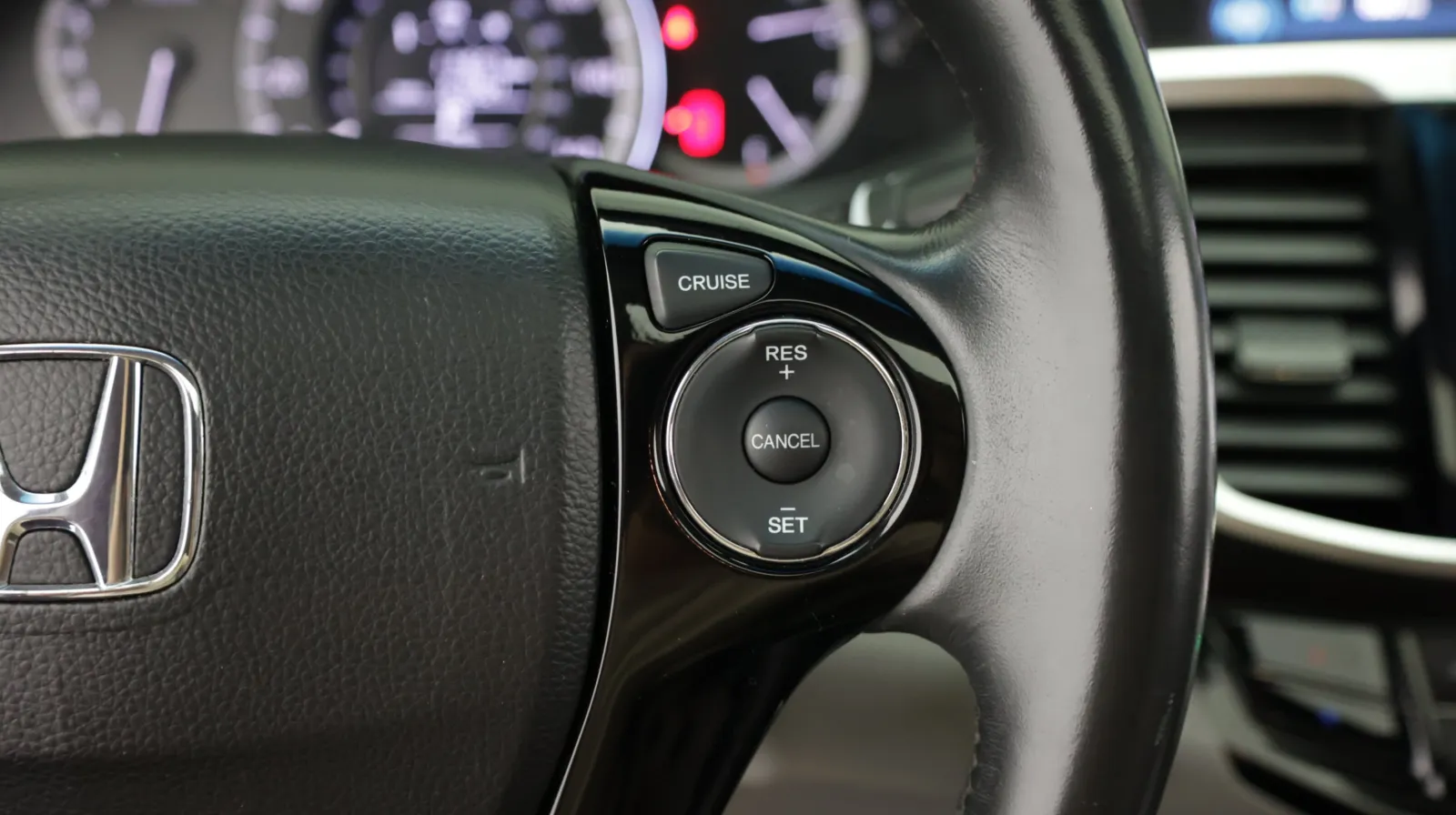 Honda Accord photo 26