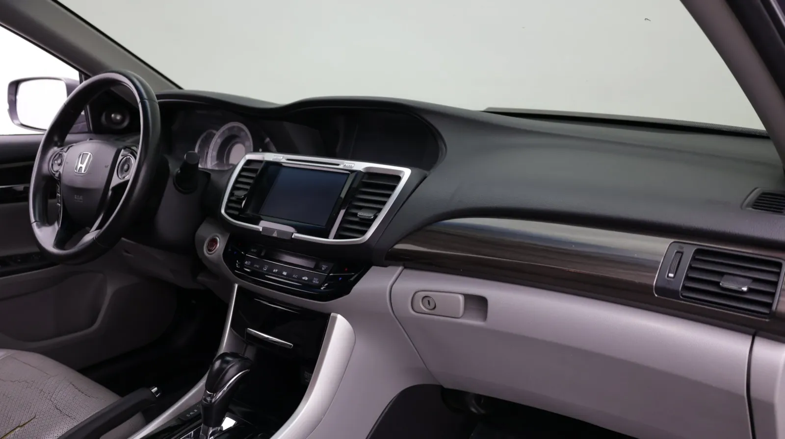Honda Accord photo 37