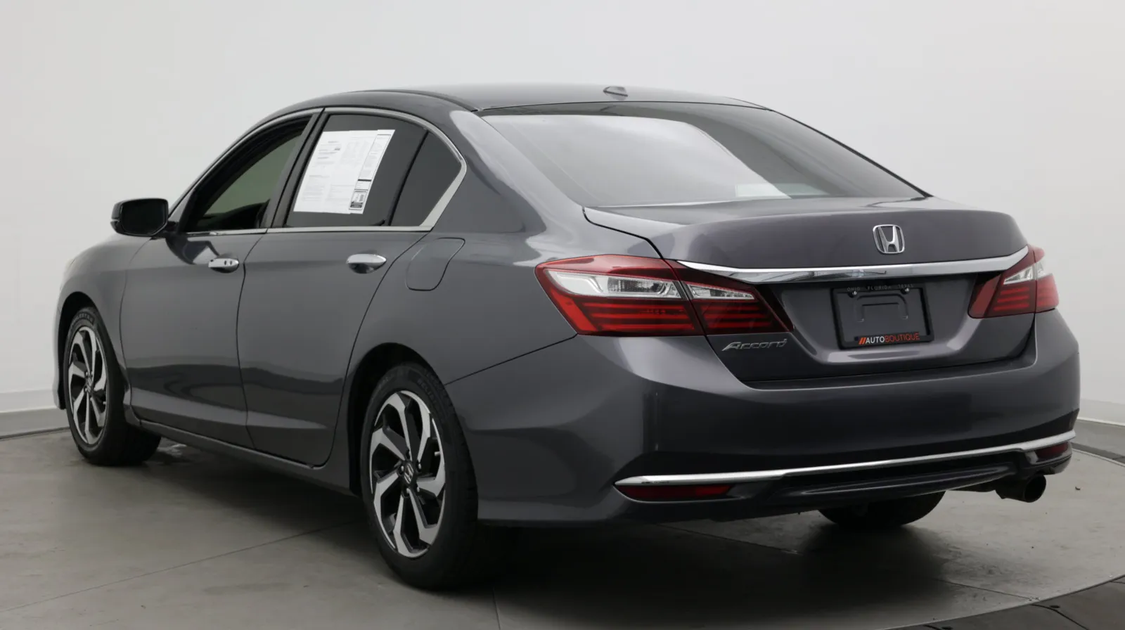 Honda Accord photo 6