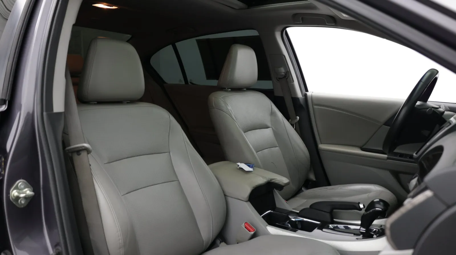 Honda Accord photo 38