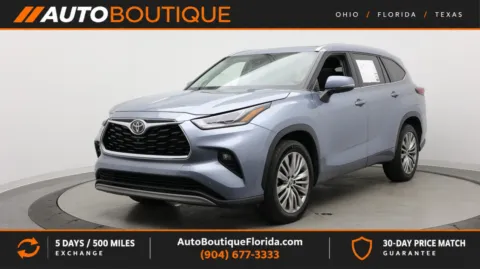 Silver 2022 Toyota Highlander Platinum for sale in Jacksonville, FL