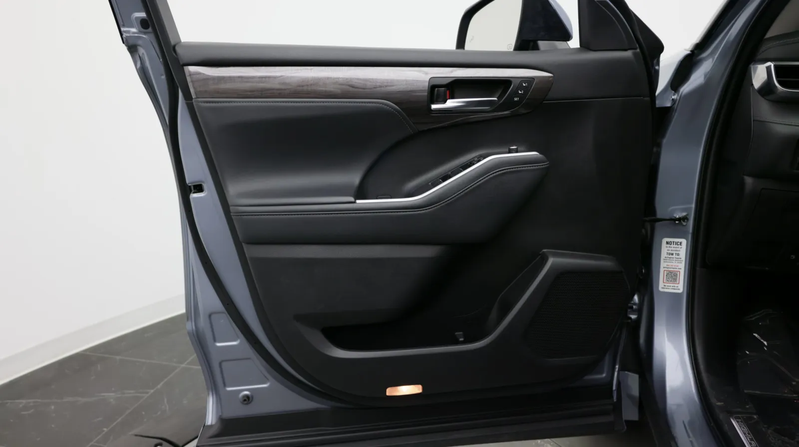 Toyota Highlander photo 13