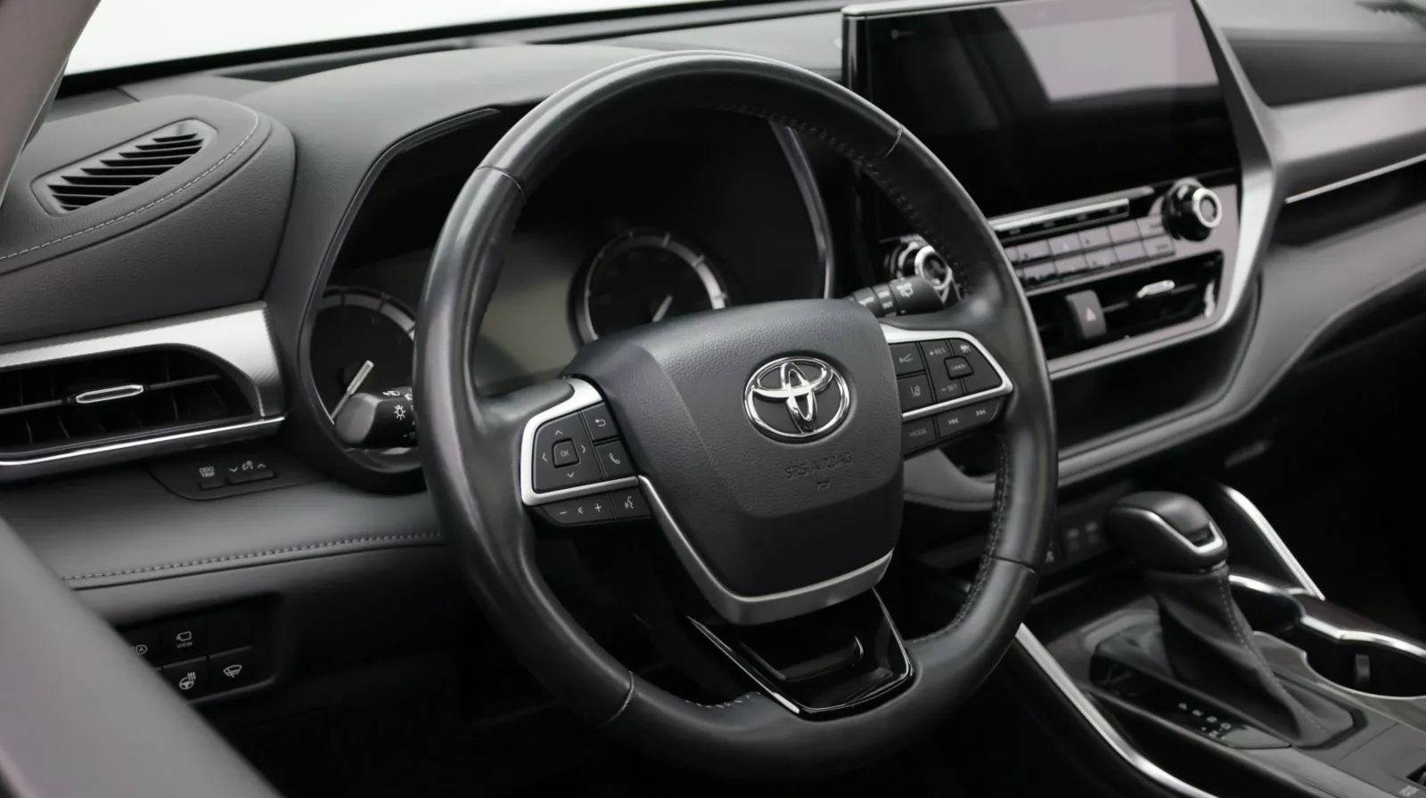 Toyota Highlander photo 10