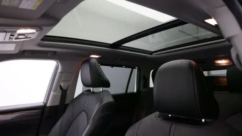 More photos of 2022 Toyota Highlander Platinum at Auto Boutique Florida, FL