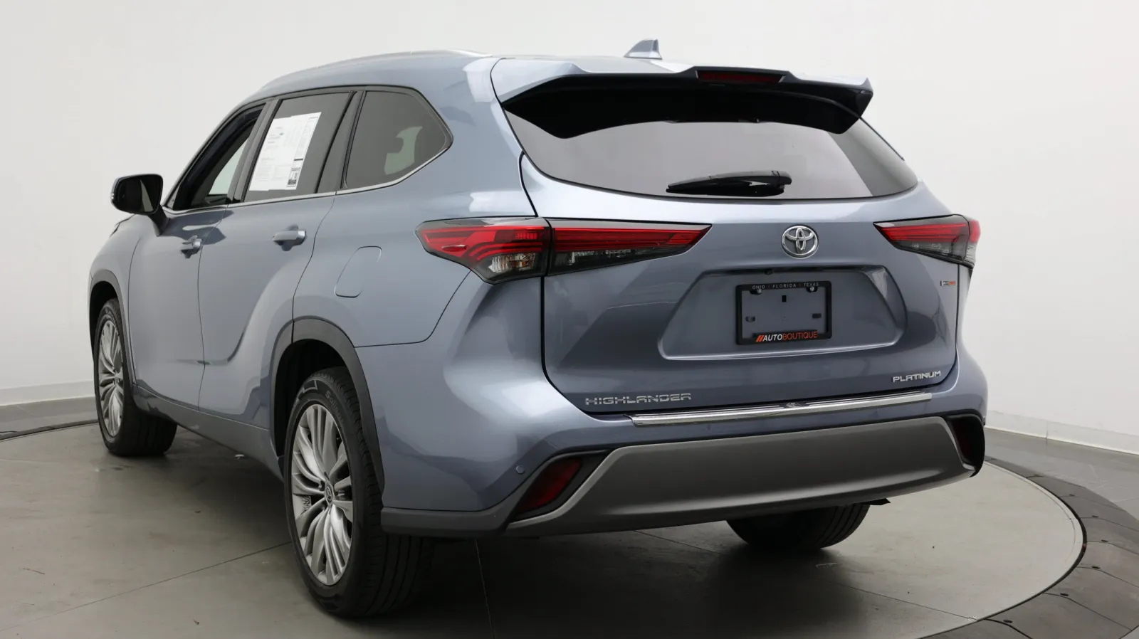 Toyota Highlander photo 6
